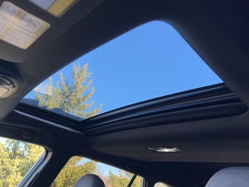 Used 2022 Subaru Outback Wilderness w/ Wilderness Package image 13