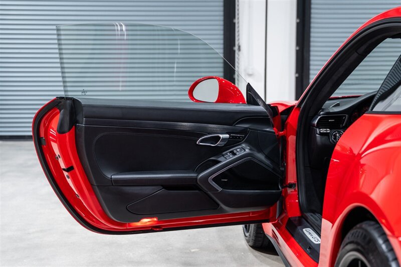 Used 2019 Porsche 911 Carrera GTS RWD image 23