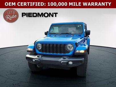 Used 2024 Jeep Gladiator Sport