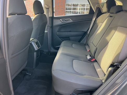 Certified 2023 Kia Sportage LX image 22