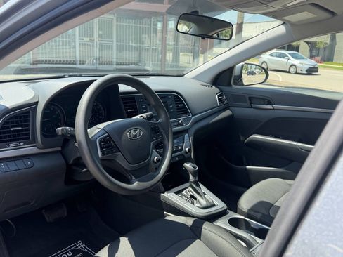 Used 2018 Hyundai Elantra SE w/ Cargo Package FWD image 14