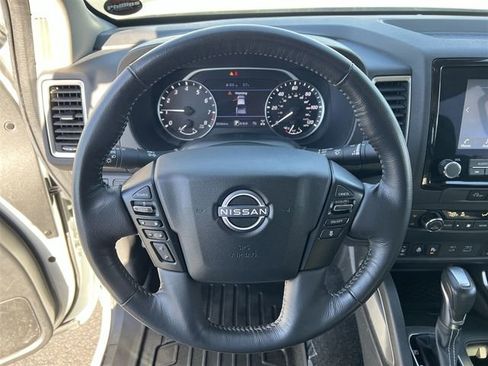 Used 2024 Nissan Frontier SV w/ SV Convenience Package AWD/4WD image 13