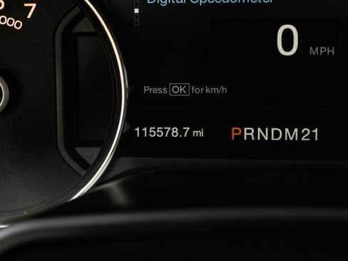 Used 2015 Ford F150 Platinum w/ Equipment Group 701A Luxury image 20