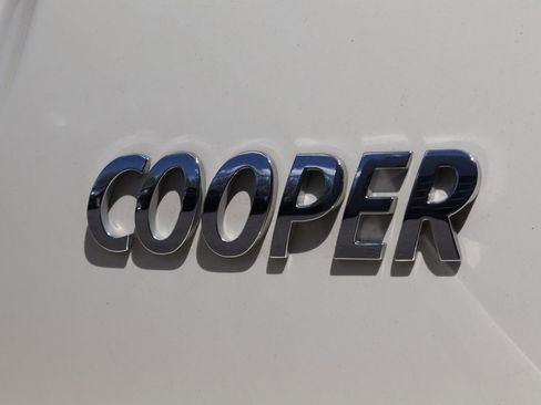 Used 2017 MINI Cooper 2-Door Hardtop FWD image 21