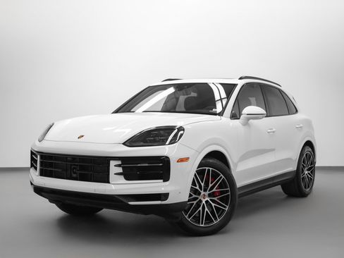 Used 2026 Porsche Cayenne S image 1