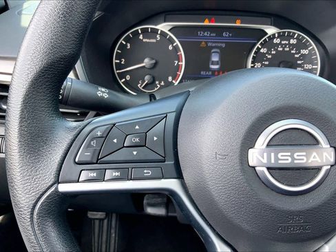 Used 2024 Nissan Altima 2.5 SV image 22