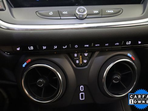 Used 2025 Chevrolet Blazer LT FWD image 27