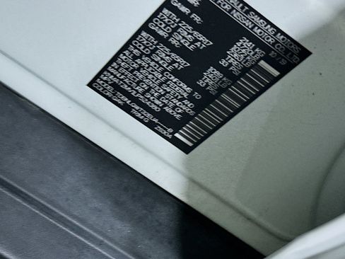 Used 2020 Nissan Rogue SV image 12