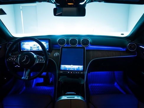 Used 2023 Mercedes-Benz C 300 4MATIC Sedan image 40