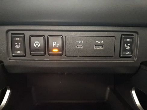 Used 2025 Nissan Frontier SV w/ SV Convenience Package AWD/4WD image 31
