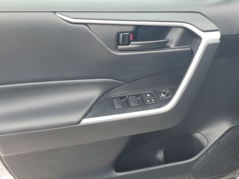 Used 2023 Toyota RAV4 LE image 38