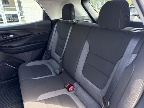 Used 2024 Chevrolet TrailBlazer LS w/ LS Confidence Package FWD image 12
