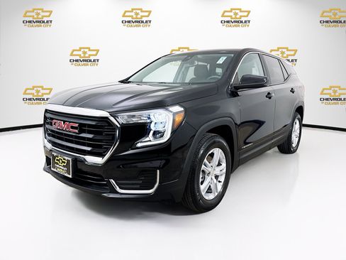Used 2023 GMC Terrain SLE FWD image 3