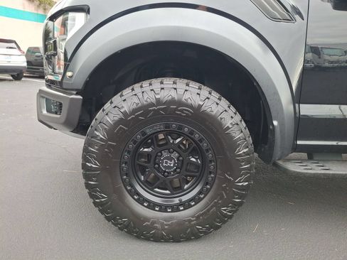 Used 2019 Ford F150 Raptor w/ Equipment Group 802A Luxury AWD/4WD image 27