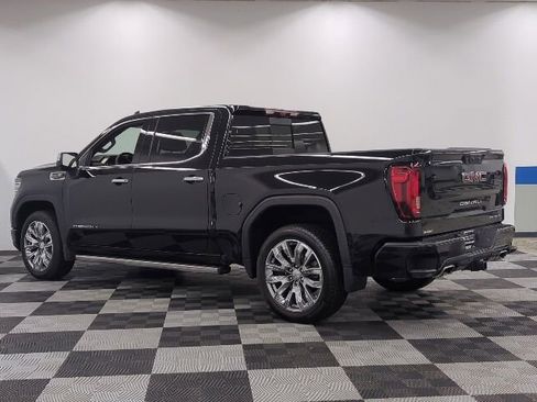 Used 2025 GMC Sierra 1500 Denali AWD/4WD image 5
