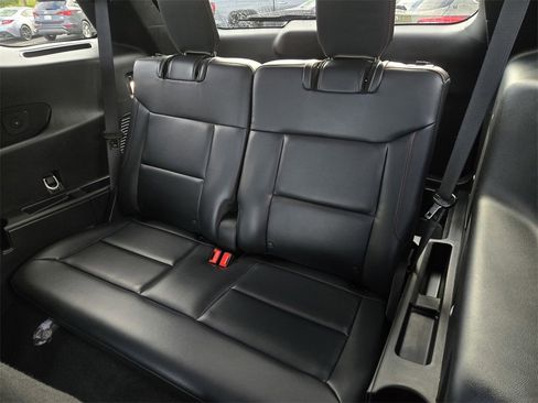 Used 2025 Ford Explorer ST image 13