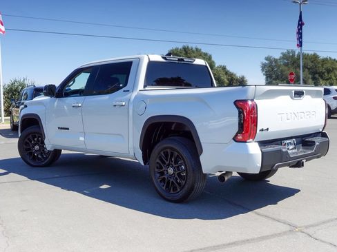 Used 2024 Toyota Tundra Limited AWD/4WD image 10