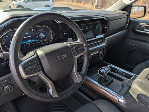 Used 2022 Chevrolet Silverado 1500 LT Trail Boss w/ Protection Package image 31