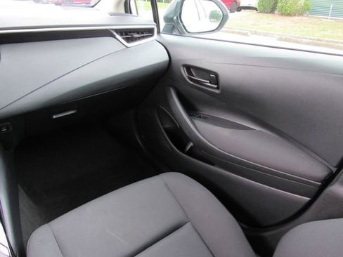Used 2024 Toyota Corolla LE FWD image 19