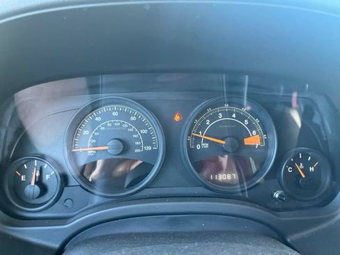 Used 2015 Jeep Patriot Latitude FWD image 6