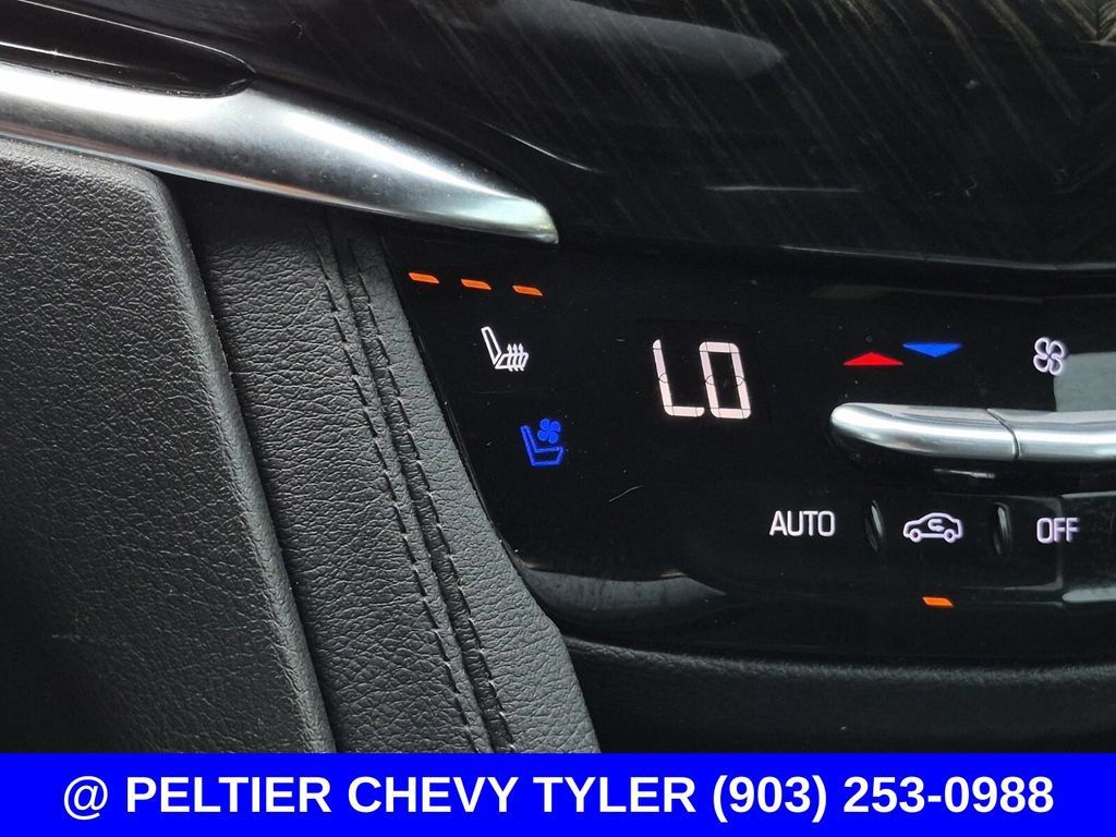 Used 2021 Cadillac XT6 Premium Luxury FWD image 27