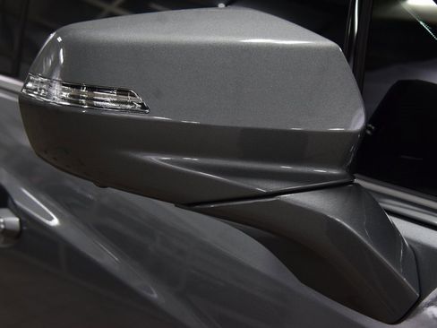 Used 2024 Cadillac XT5 Premium Luxury w/ Technology Package image 17