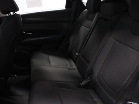 Used 2025 Hyundai Tucson SE FWD image 21