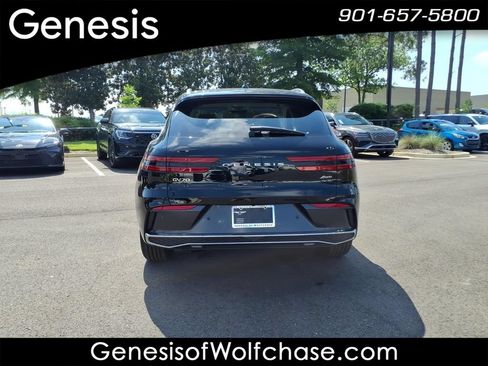 Used 2026 Genesis GV70 2.5T Advanced AWD/4WD image 4