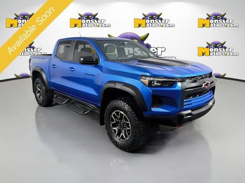 Used 2024 Chevrolet Colorado ZR2 w/ ZR2 Convenience Package III AWD/4WD image 3