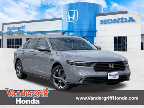 New 2026 Honda Accord EX-L image 1