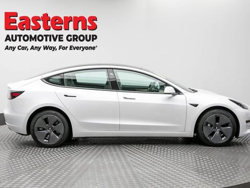Used 2023 Tesla Model 3 Standard Range RWD image 4