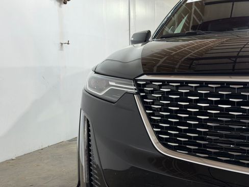 Used 2024 Cadillac XT6 Premium Luxury FWD image 10