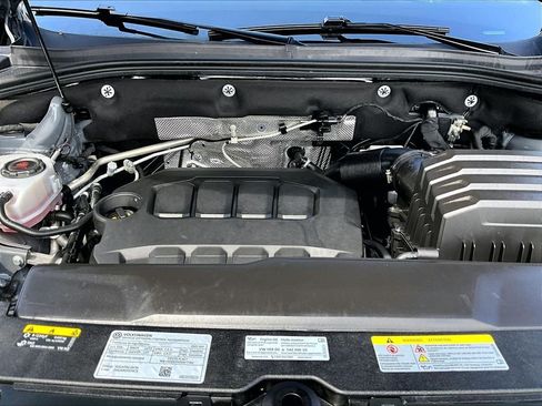 Used 2025 Volkswagen Atlas SEL AWD/4WD image 31