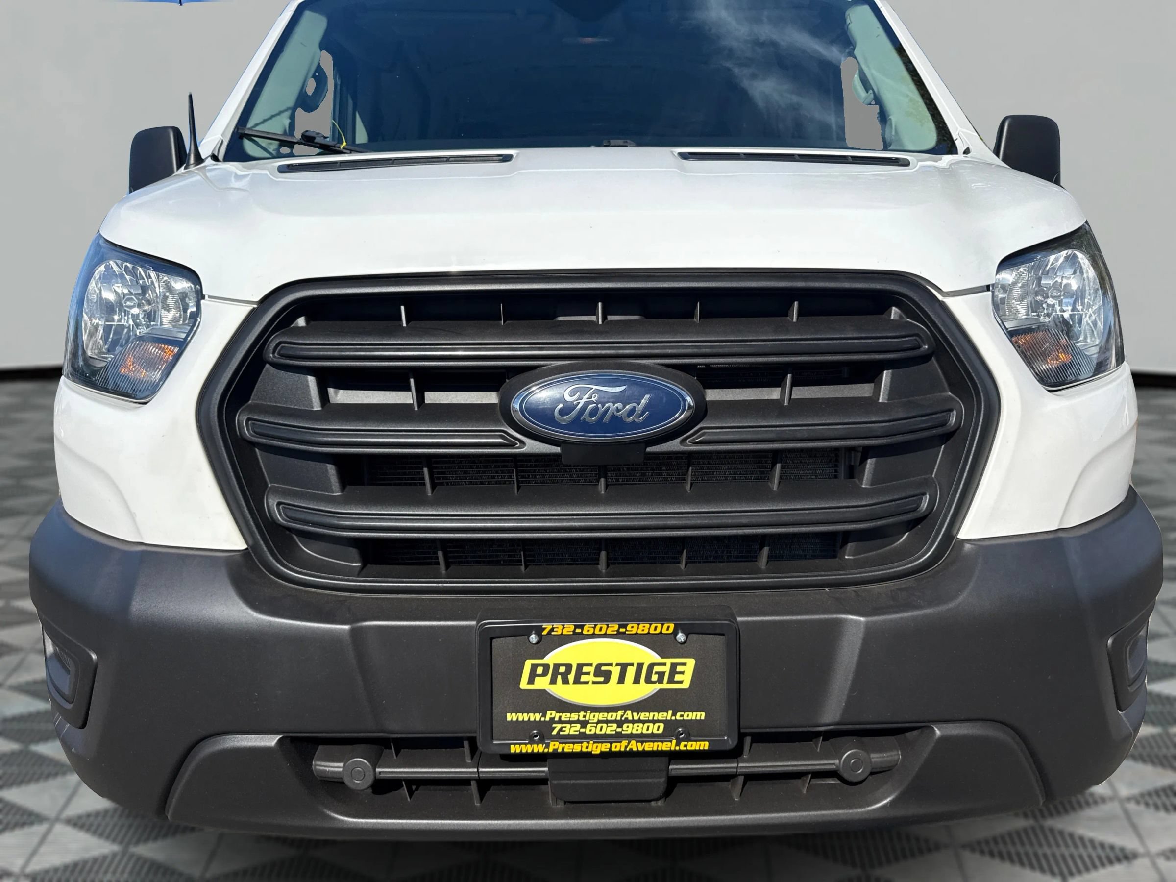 Used 2020 Ford Transit 250 Medium Roof AWD image 19