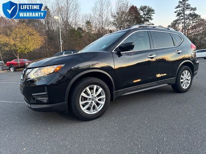Used 2017 Nissan Rogue SV