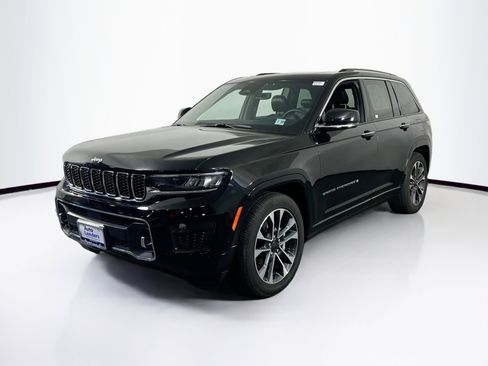 Used 2022 Jeep Grand Cherokee Overland image 1