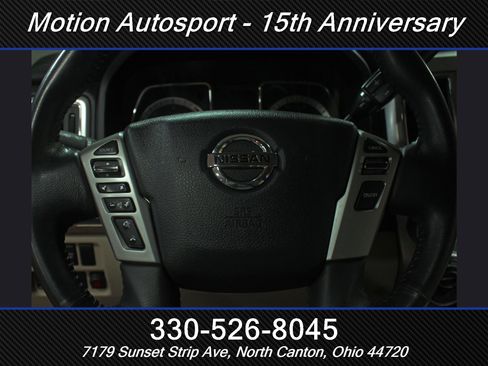 Used 2016 Nissan Titan SL image 19