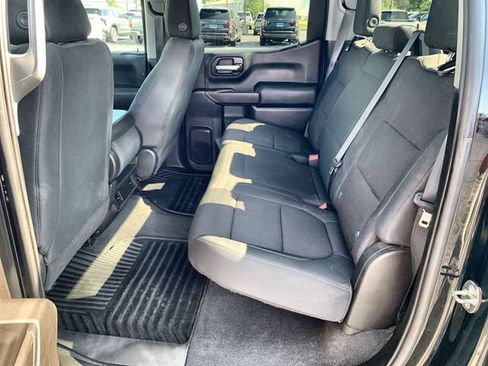 Used 2020 Chevrolet Silverado 1500 Custom w/ Custom Value Package AWD/4WD image 22