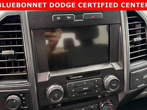 Used 2022 Ford F250 XLT w/ XLT Premium Package AWD/4WD image 6