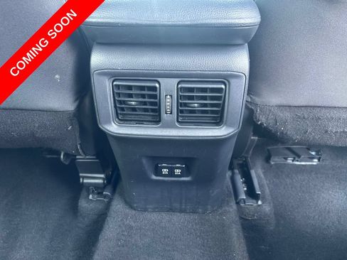 Used 2019 Toyota RAV4 XLE w/ Carpet Mat Package FWD image 14