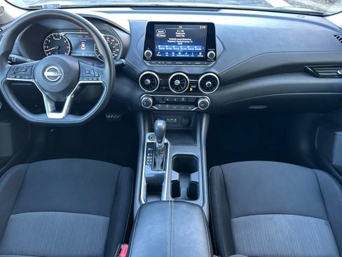 Used 2024 Nissan Sentra SV FWD image 3
