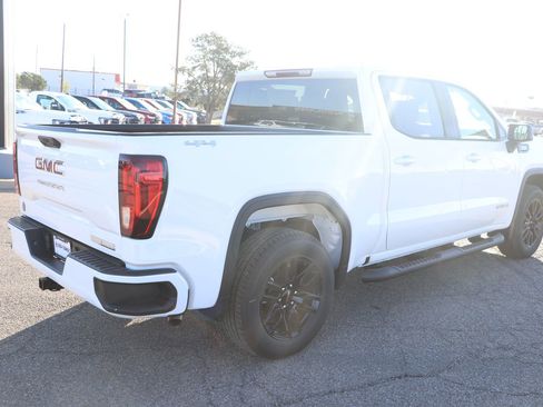 New 2026 GMC Sierra 1500 Elevation image 7