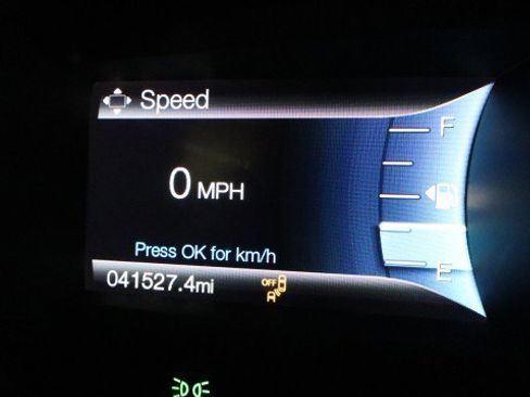 Used 2017 Ford Fusion SE w/ Fusion SE Technology Package image 20