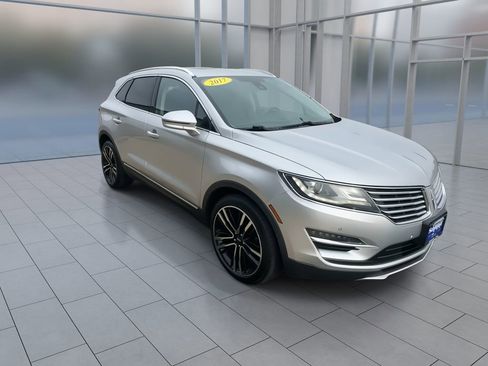 Used 2017 Lincoln MKC Reserve w/ Technology Package AWD/4WD image 2