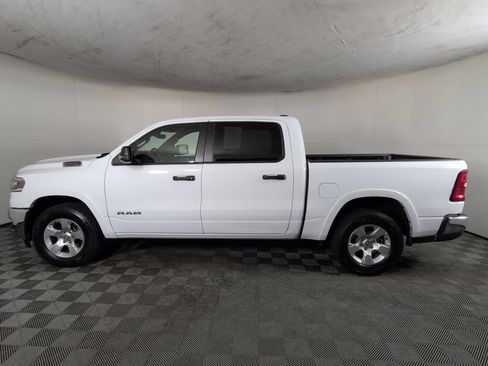 Used 2025 RAM 1500 Big Horn AWD/4WD image 8