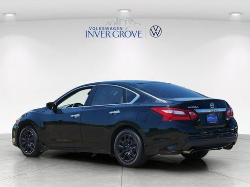 Used 2016 Nissan Altima 2.5 S w/ Power Driver Seat Package FWD image 5