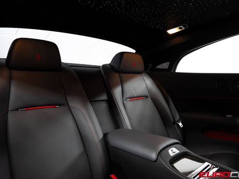 Used 2016 Rolls-Royce Wraith RWD image 37