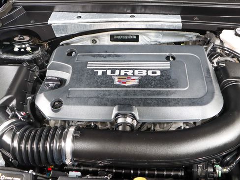 Used 2022 Cadillac XT4 Sport image 32