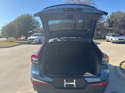 Certified 2023 Volvo C40 P8 Recharge Plus w/ Protection Package Premier image 7