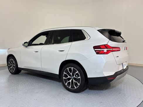 Used 2026 BMW X3 xDrive30i w/ Premium Package AWD/4WD image 3